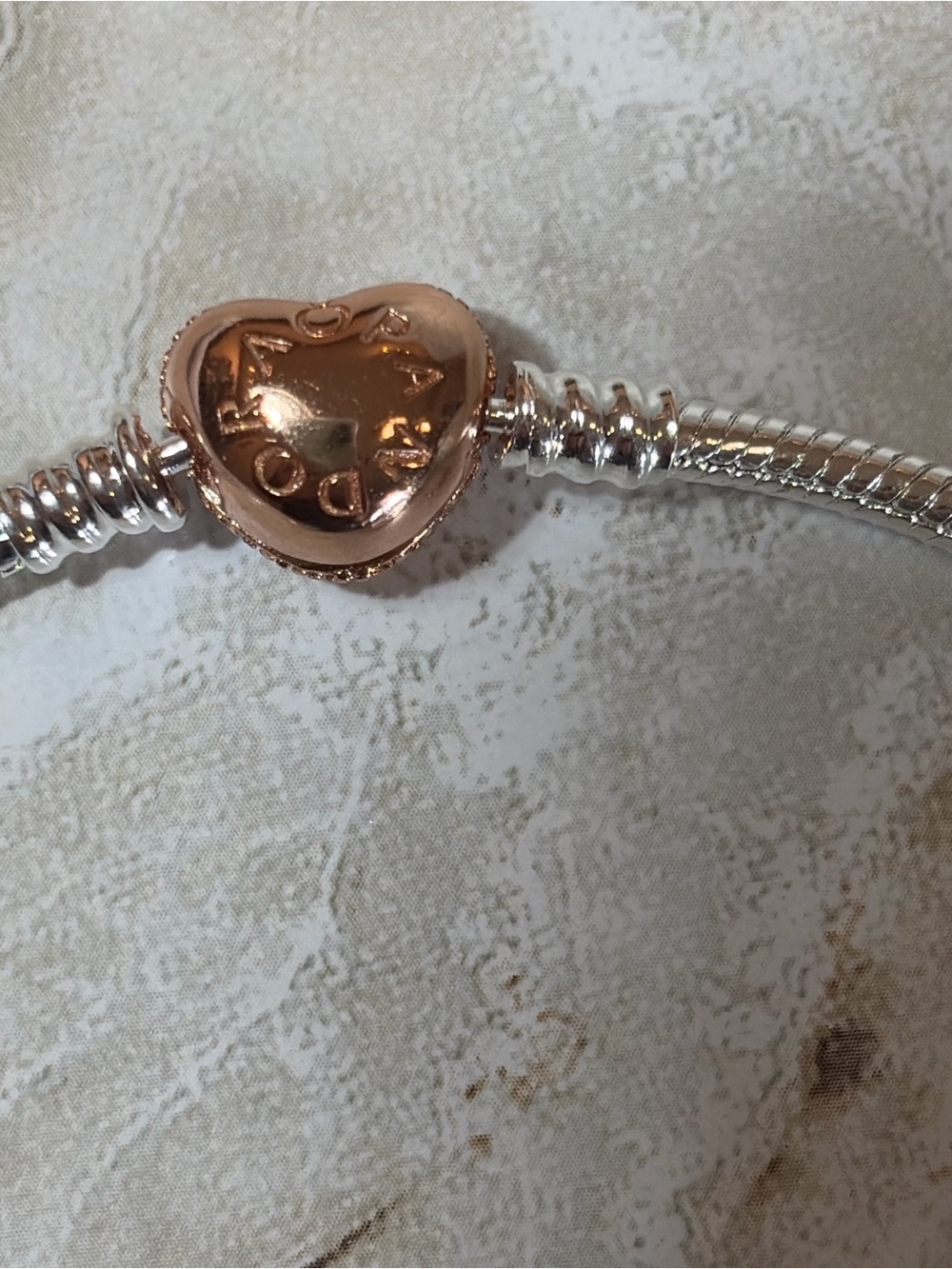 Pandora Sterling Silver Rose Gold Heart Clasp Bracelet 8 in Pouch - Picture 3 of 4